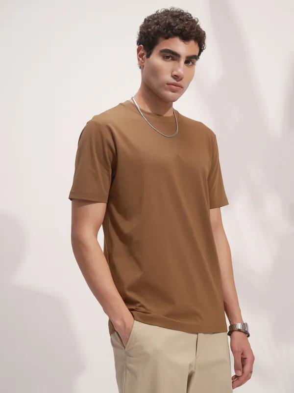 Highlander Men Brown Solid Round Neck Regular Fit T-Shirt