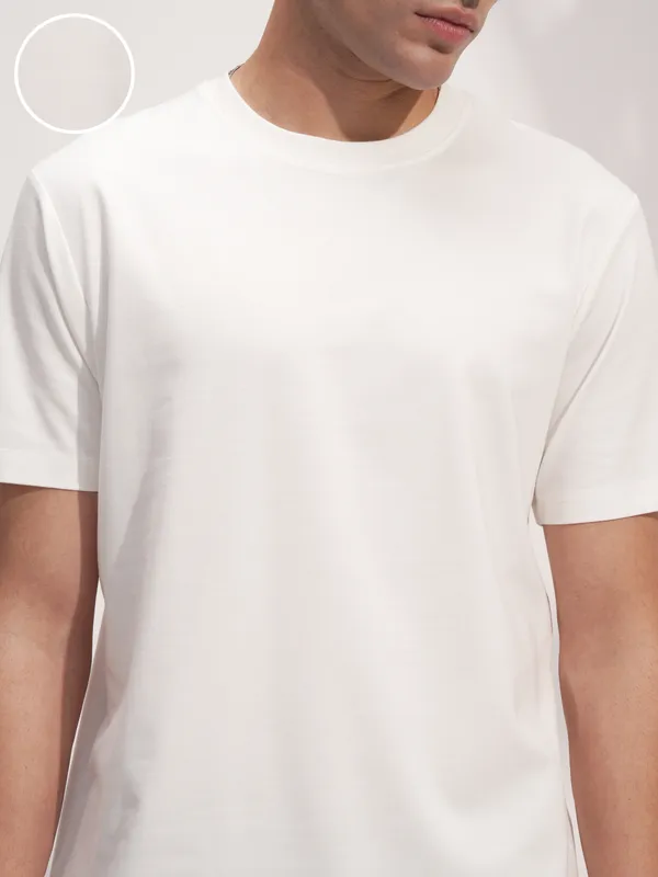 Highlander Men White Solid Round Neck Regular Fit T-Shirt