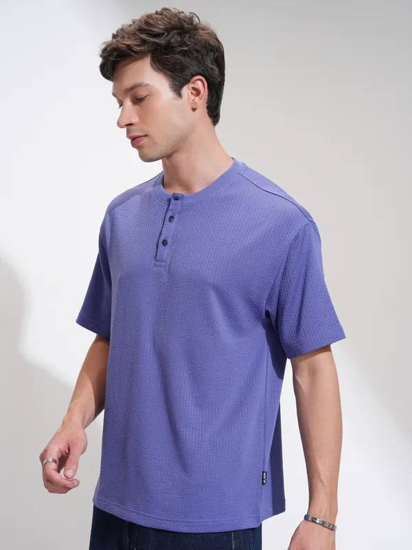 Highlander Men Purple Self Design Henley Neck Relaxed Fit T-Shirt