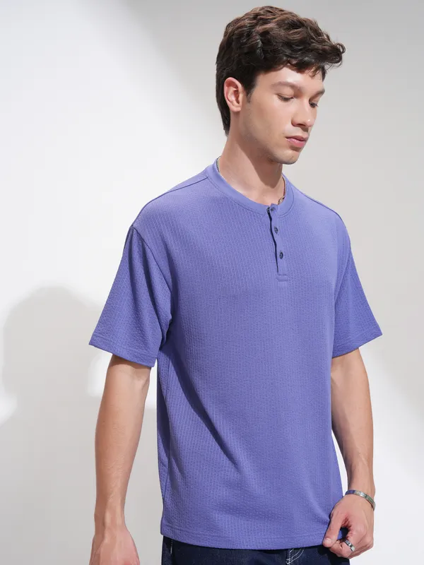 Highlander Men Purple Self Design Henley Neck Relaxed Fit T-Shirt