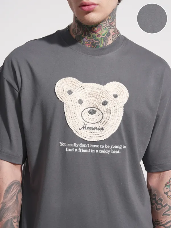 Highlander Men Grey Applique Round Neck Oversized Fit T-Shirt
