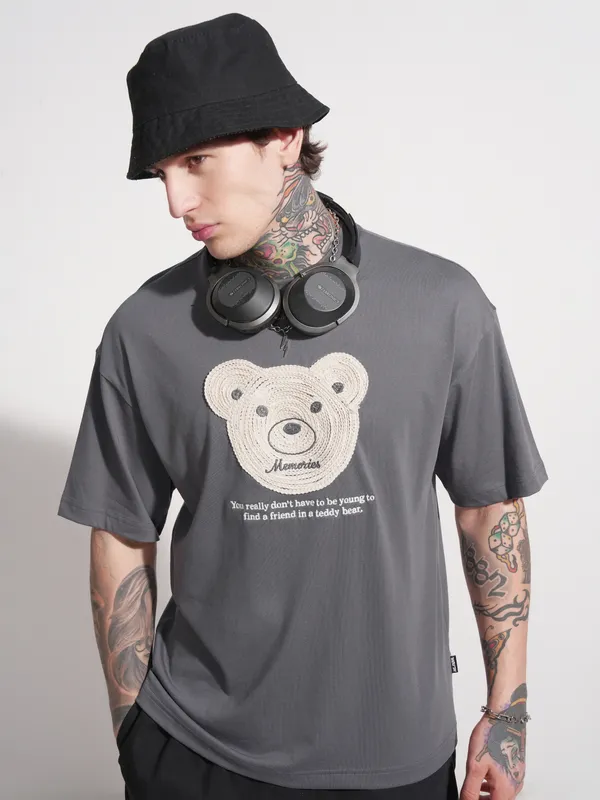 Highlander Men Grey Applique Round Neck Oversized Fit T-Shirt