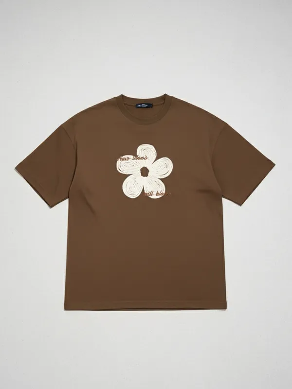 Highlander Men Brown Applique Round Neck Oversized Fit T-Shirt