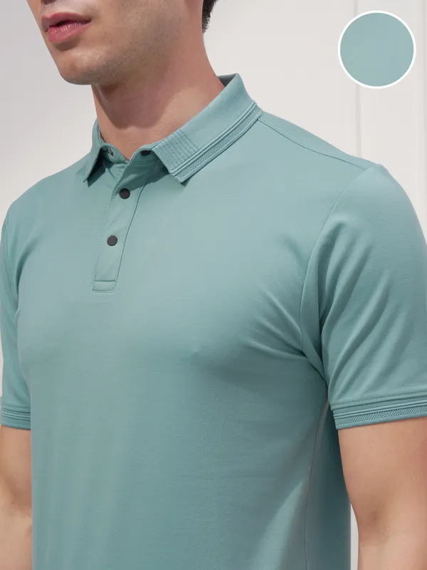 Highlander Men Green Solid Polo Collar T-Shirt