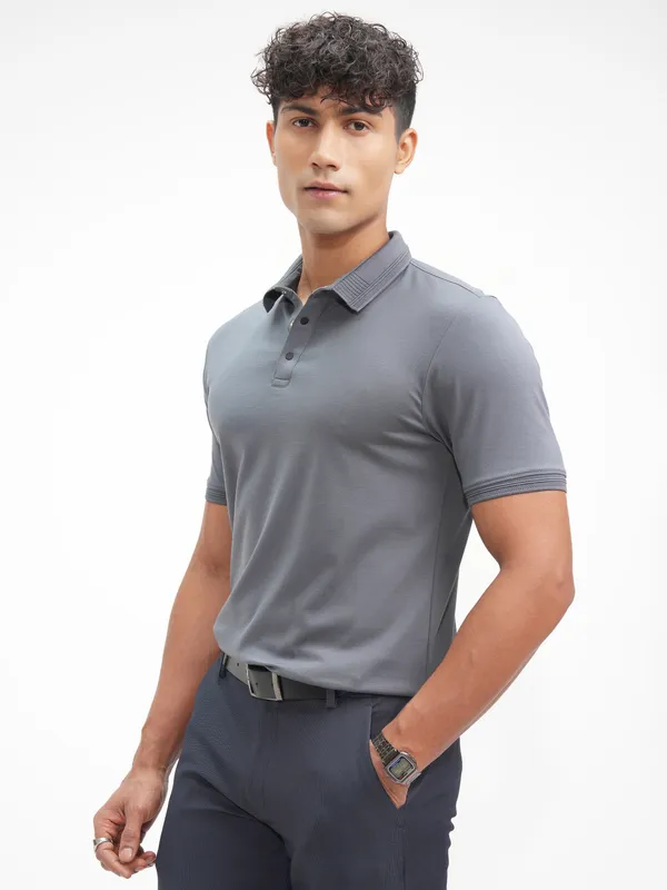 Highlander Men Grey Solid Polo Collar T-Shirt