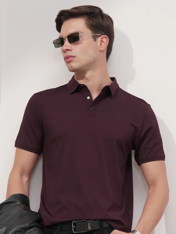 Highlander Men Maroon Solid Polo Collar Regular Fit T-Shirt