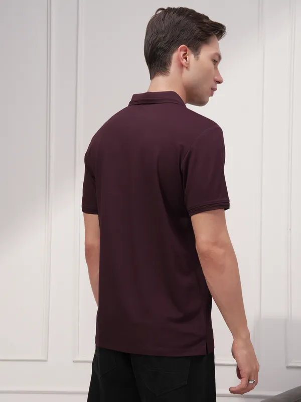 Highlander Men Maroon Solid Polo Collar Regular Fit T-Shirt