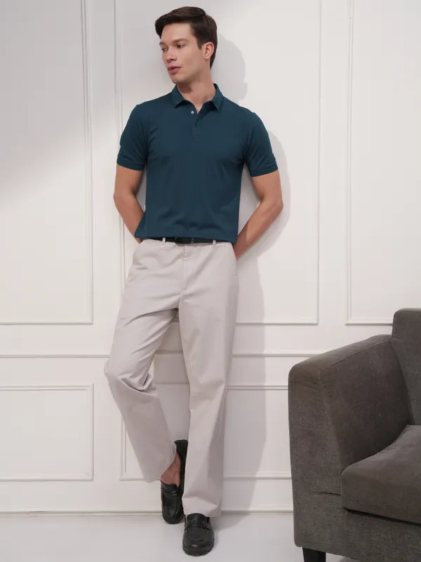 Highlander Men Teal Solid Polo Collar T-Shirt