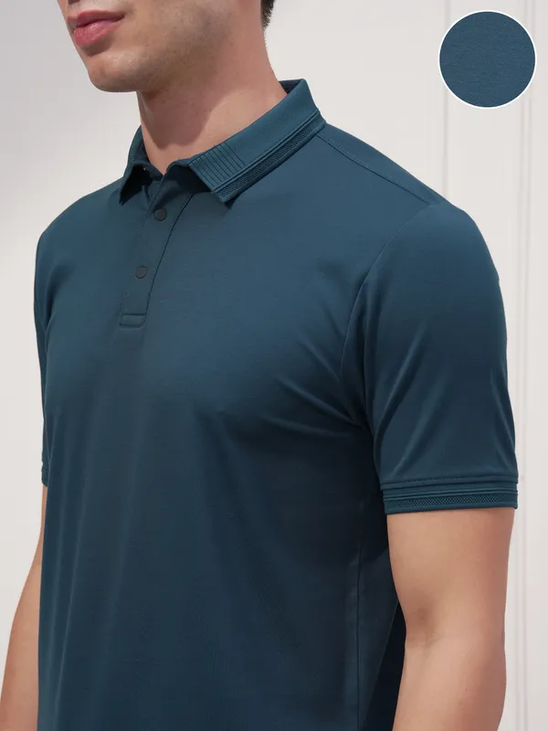 Highlander Men Teal Solid Polo Collar T-Shirt