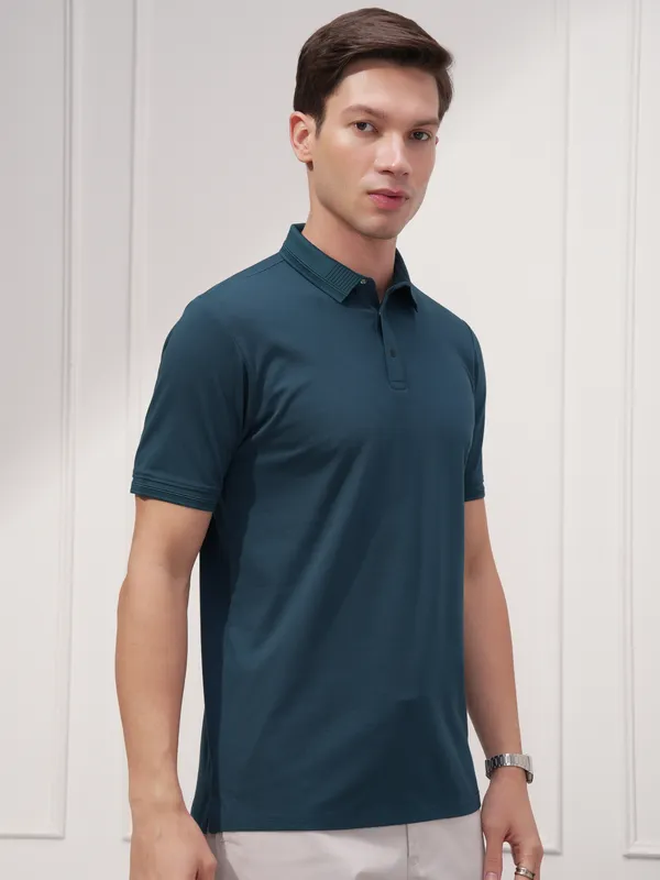 Highlander Men Teal Solid Polo Collar T-Shirt