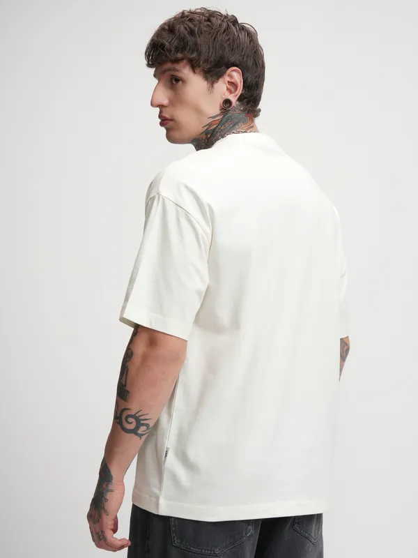 Highlander Men Off White Printed Oversized Fit T-Shirt