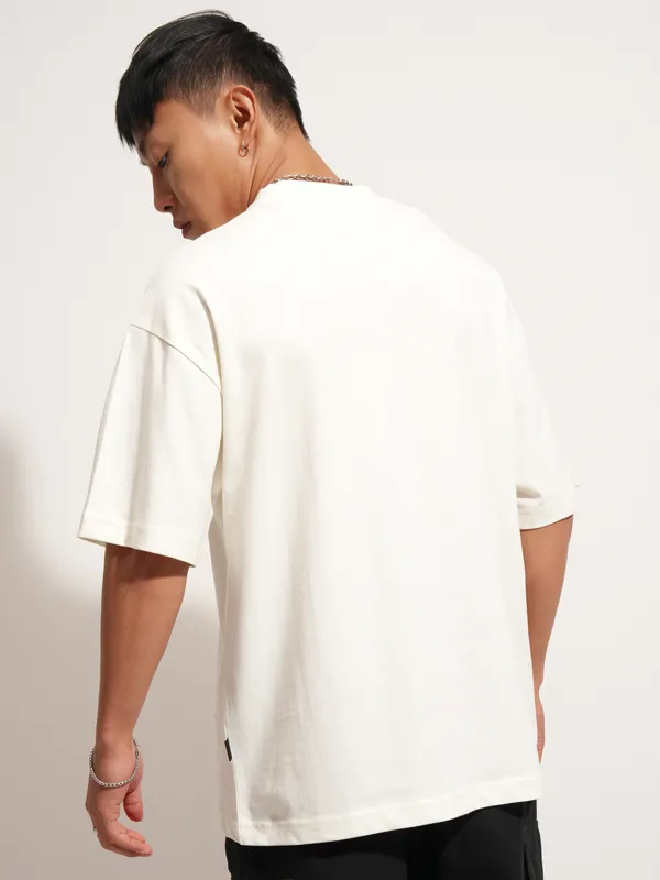Highlander Men Off White Printed Round Neck Oversized Fit T-Shirt