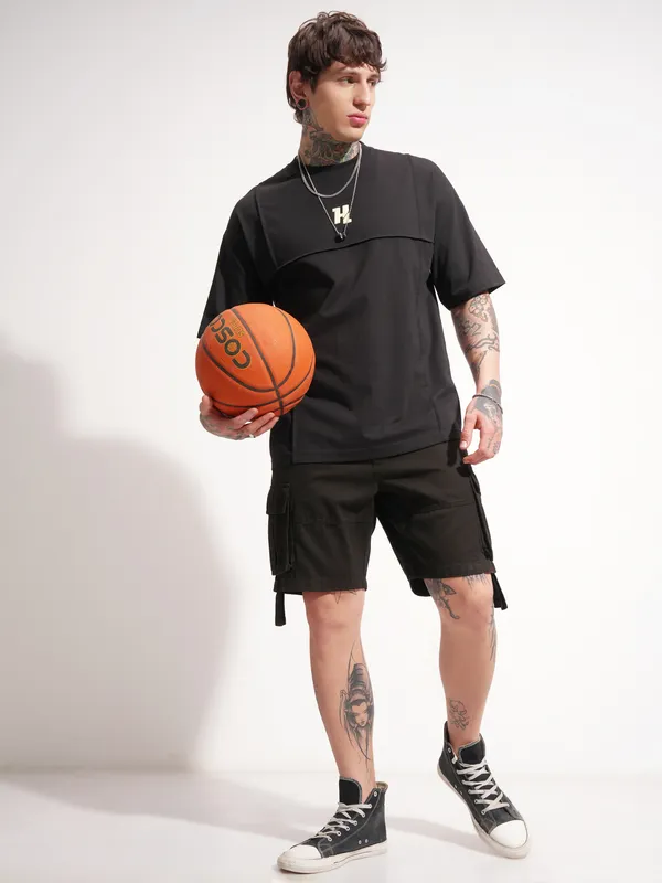 Highlander Men Black Printed Round Neck Oversized Fit T-Shirt