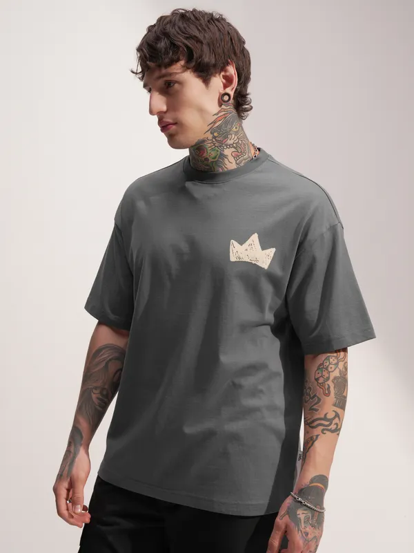 Highlander Men Grey Printed Round Neck Oversized Fit T-Shirt