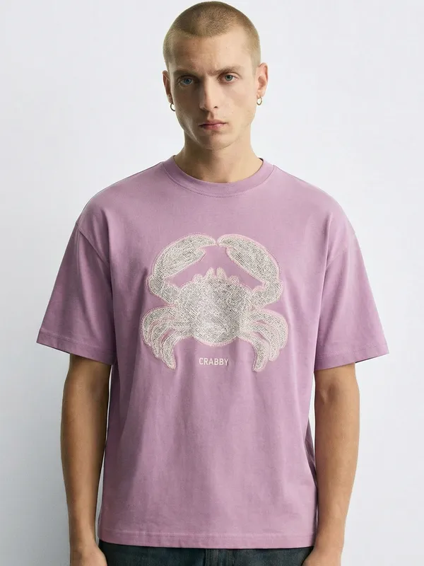 Highlander Men Lavender Applique Round Neck Oversized Fit T-Shirt