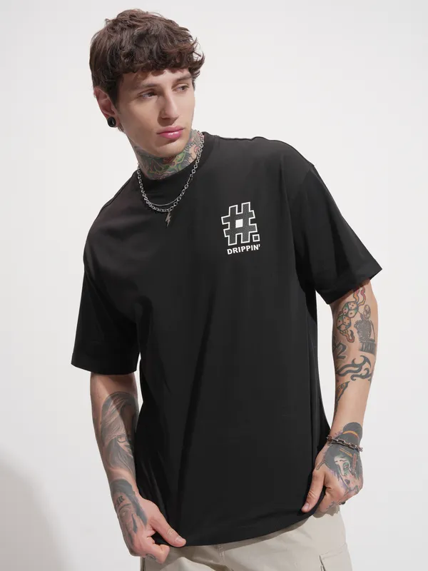 Highlander Men Black Printed Round Neck Oversized Fit T-Shirt