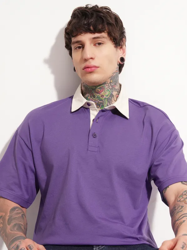 Highlander Men Purple Solid Polo Collar T-Shirt
