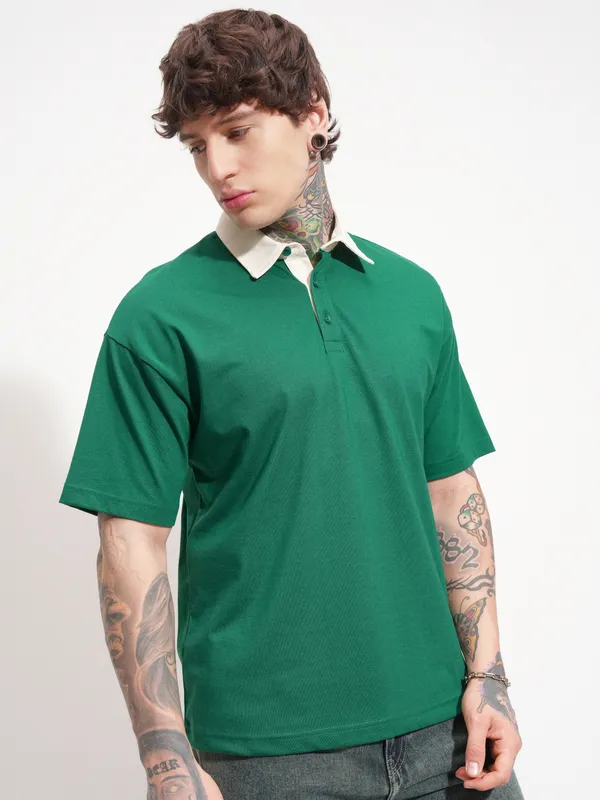 Highlander Men Green Solid Polo Collar T-Shirt