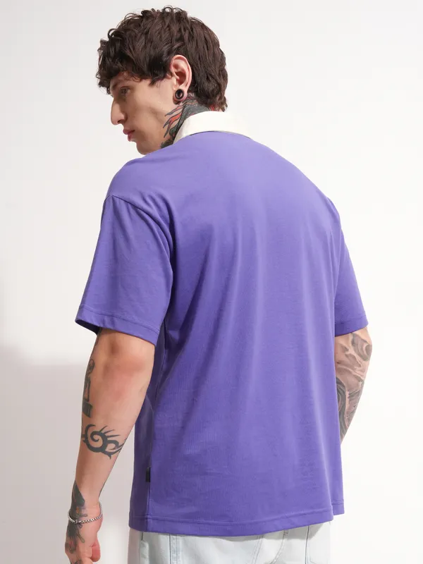 Highlander Men Purple Solid Polo Collar T-Shirt