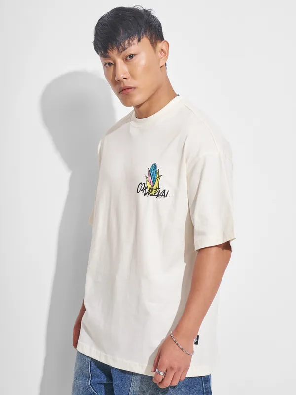 Highlander Men Off White Printed Round Neck Oversized Fit T-Shirt