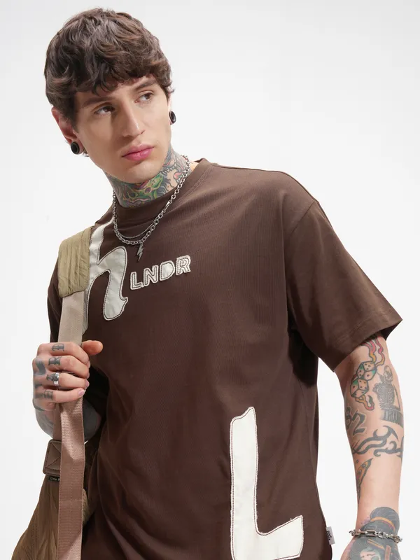 Highlander Men Brown Printed Round Neck Oversized Fit T-Shirt
