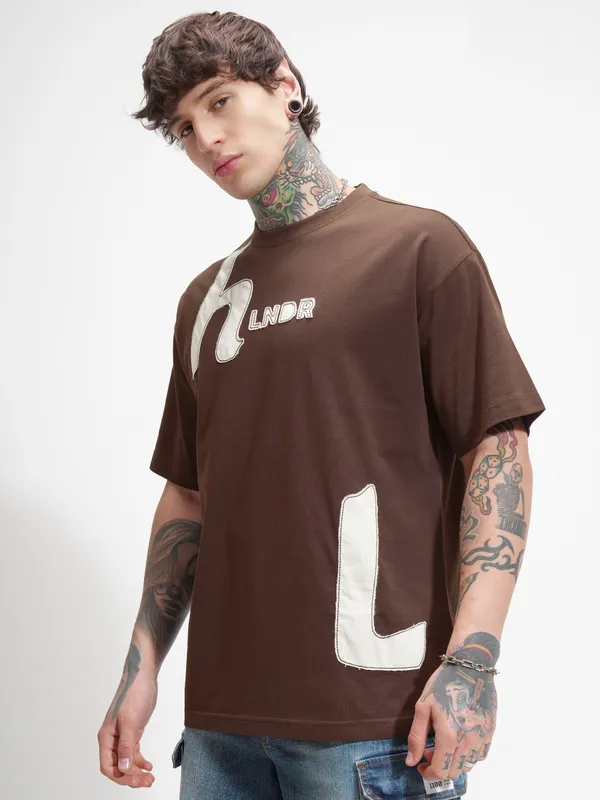 Highlander Men Brown Printed Round Neck Oversized Fit T-Shirt