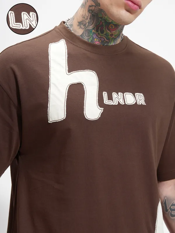 Highlander Men Brown Printed Round Neck Oversized Fit T-Shirt