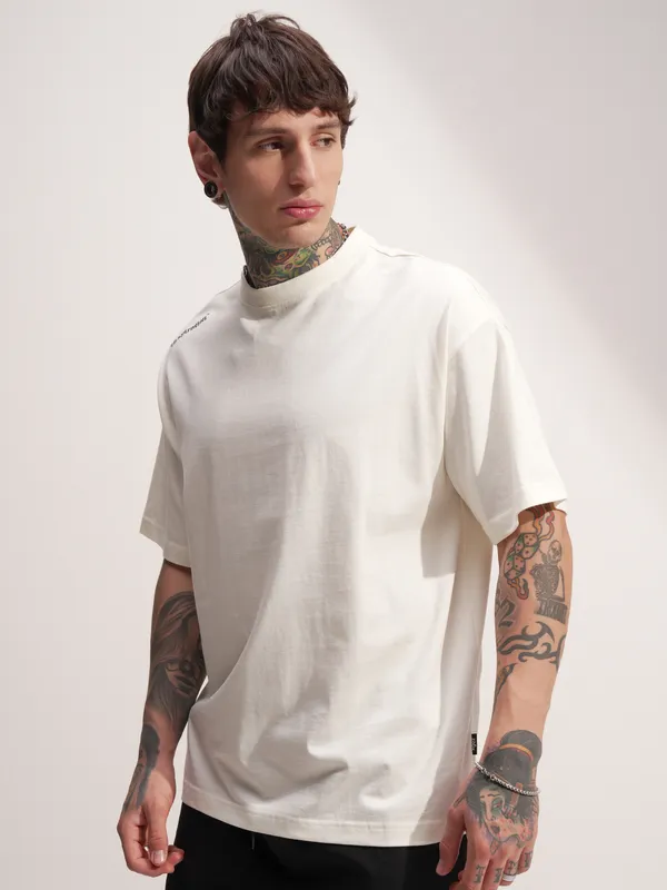 Highlander Men Off White Printed Round Neck Oversized Fit T-Shirt