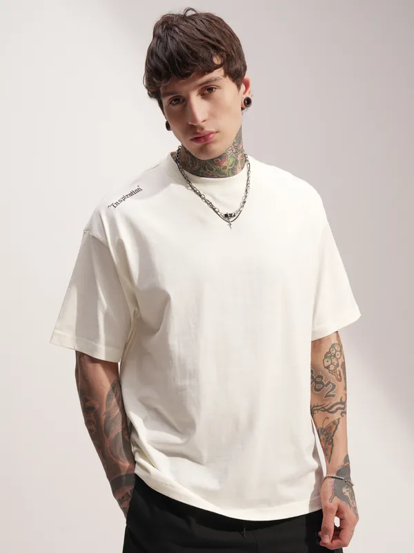 Highlander Men Off White Printed Round Neck Oversized Fit T-Shirt