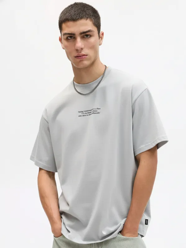 Highlander Men White Printed Round Neck Oversized Fit T-Shirt