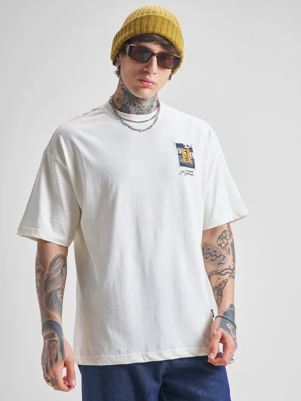 Highlander Men Off White Printed Round Neck Oversized Fit T-Shirt