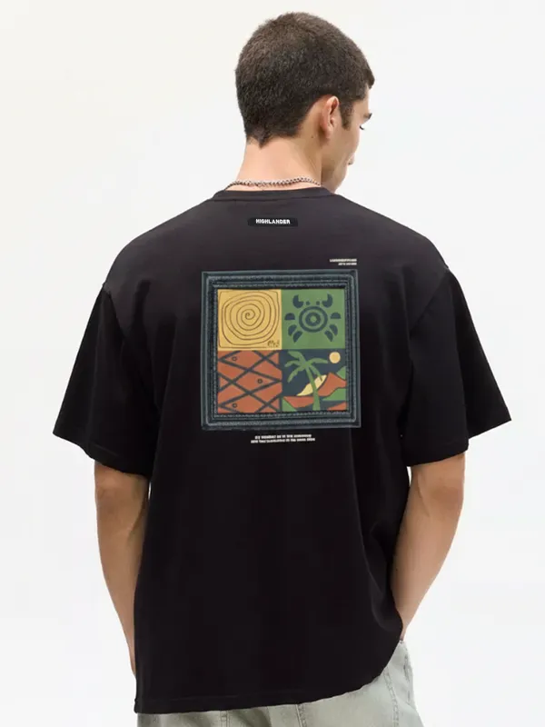 Highlander Men Black Printed Round Neck Oversized Fit T-Shirt