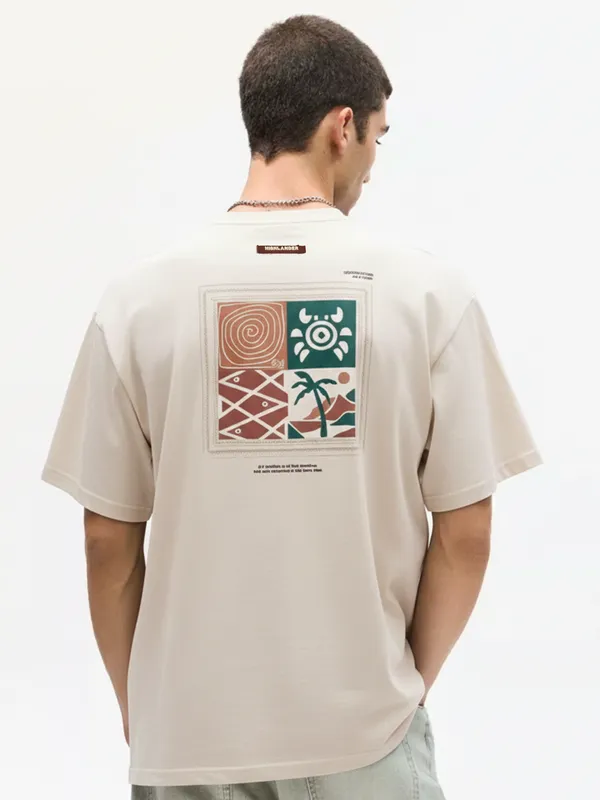 Highlander Men Cream Printed Round Neck Oversized Fit T-Shirt