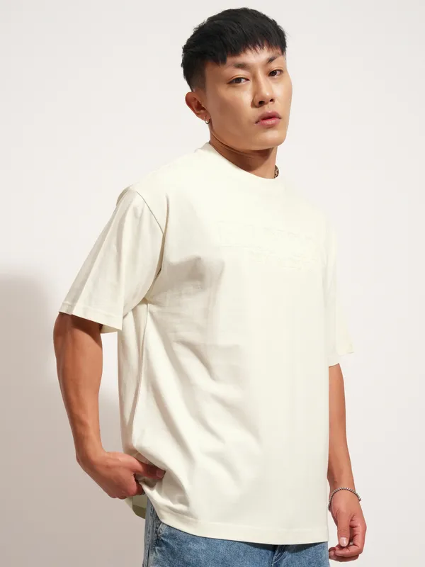 Highlander Men Off White Self Design Round Neck T-Shirt