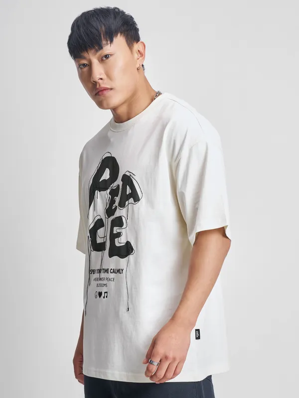 Highlander Men Cream Printed Round Neck Oversized Fit T-Shirt