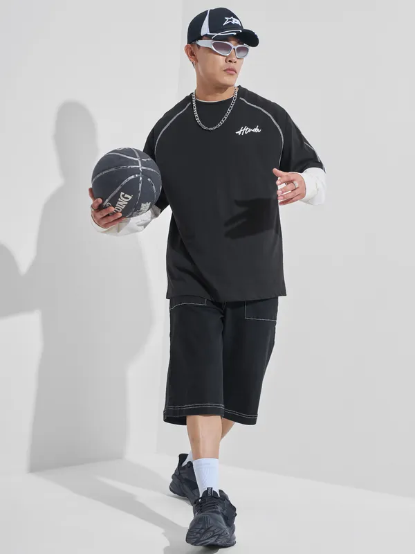 Highlander Men Black Printed Round Neck Oversized Fit T-Shirt