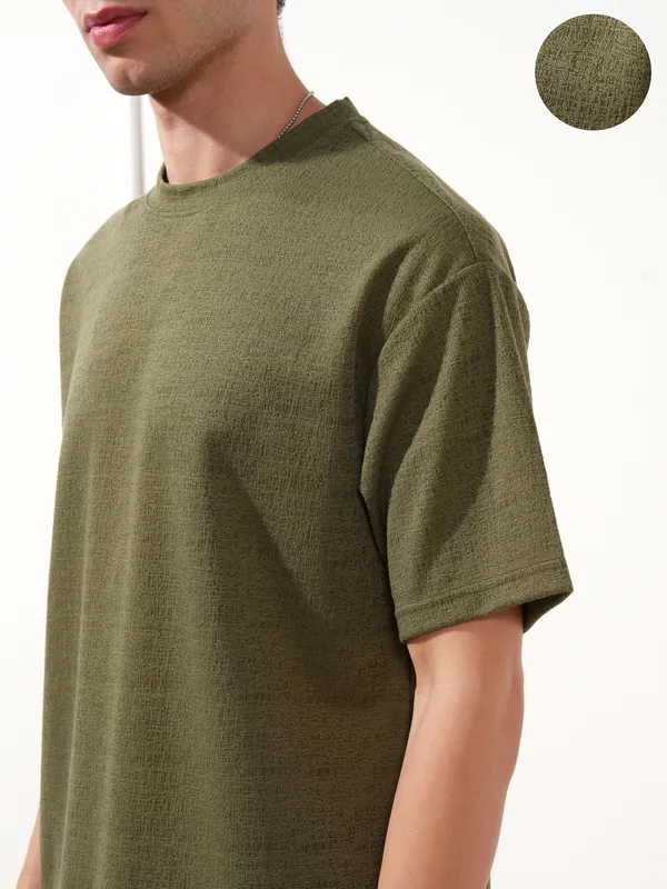 Highlander Men Olive Solid Round Neck T-Shirt