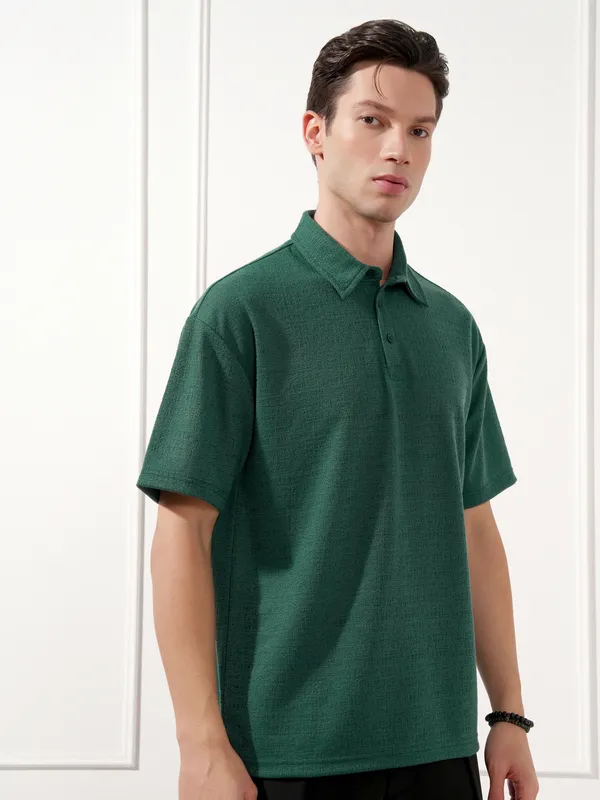 Highlander Men Teal Solid Polo Collar T-Shirt