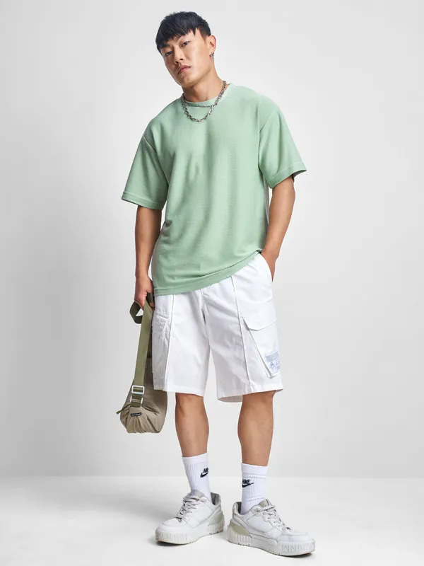 Highlander Men Green Solid Round Neck Oversized Fit T-Shirt