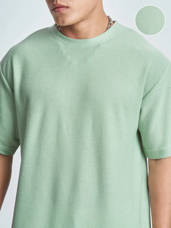 Highlander Men Green Solid Round Neck Oversized Fit T-Shirt
