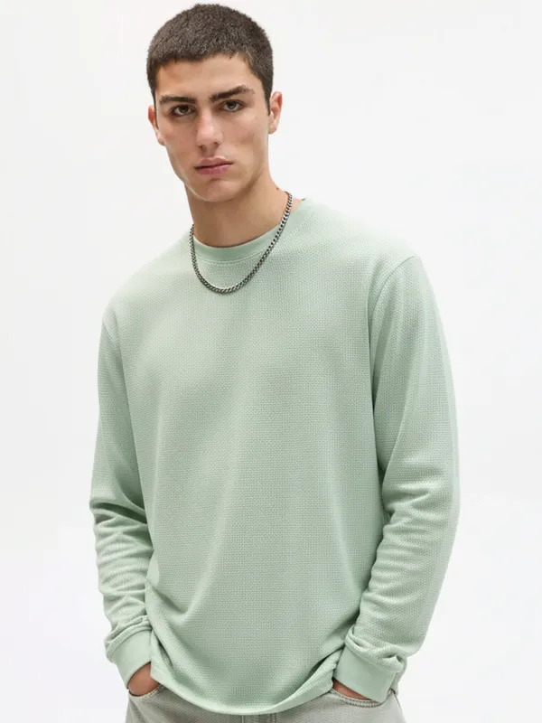 Highlander Men Green Solid Round Neck Oversized Fit T-Shirt