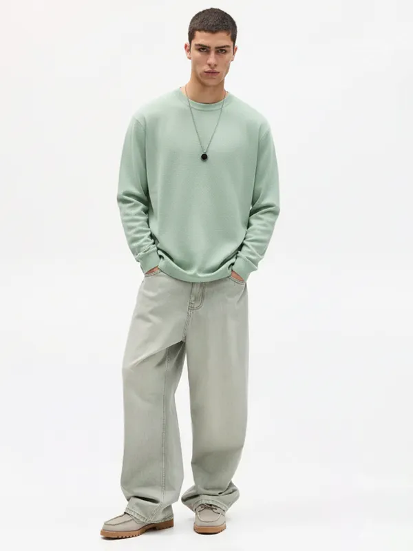 Highlander Men Green Solid Round Neck Oversized Fit T-Shirt