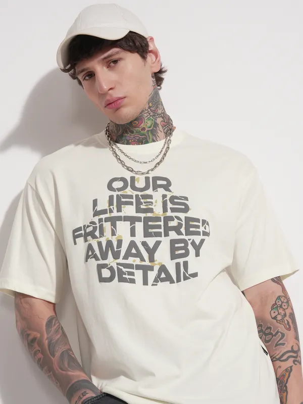 Highlander Men Off White Printed Round Neck T-Shirt