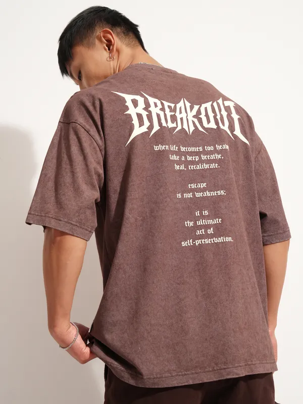 Highlander Men Brown Printed Round Neck Oversized Fit T-Shirt