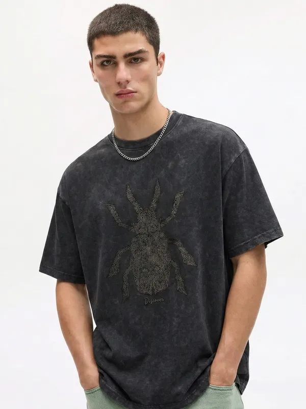 Highlander Men Black Embroidered Round Neck Oversized Fit T-Shirt