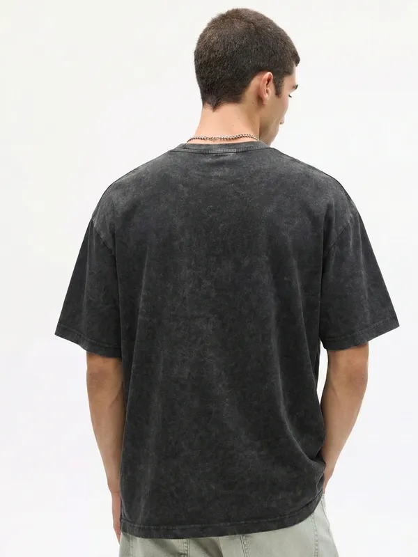 Highlander Men Black Embroidered Round Neck Oversized Fit T-Shirt