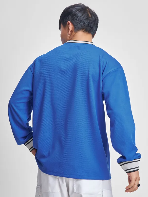 Highlander Men Blue Self Design Round Neck T-Shirt