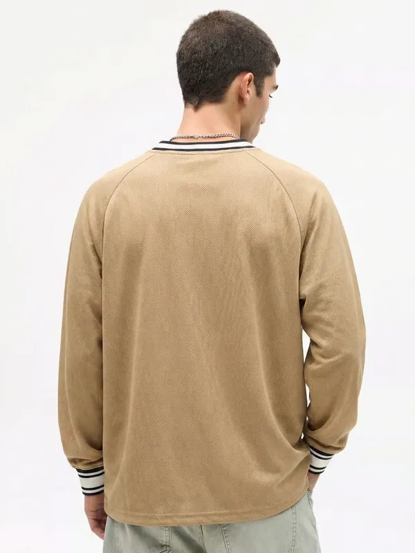 Highlander Men Beige Self Design V-Neck Oversized Fit T-Shirt