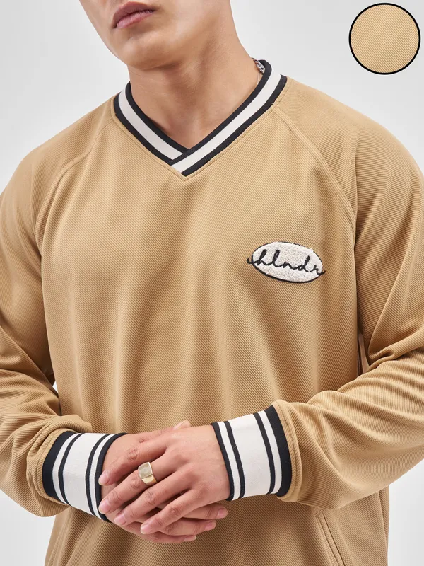 Highlander Men Beige Self Design V-Neck Oversized Fit T-Shirt