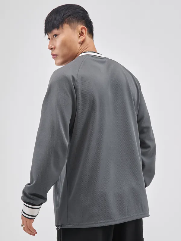 Highlander Men Grey Self Design V-Neck Oversized Fit T-Shirt